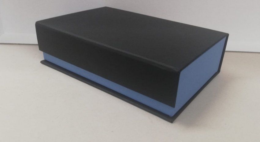 Caja libro cierre imán