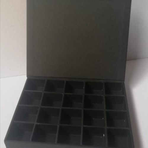 Caixa amb separadors